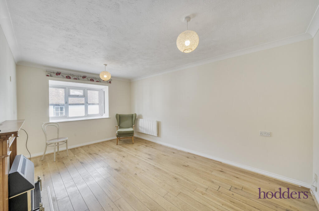 50ccd4de-5cc7-4f4...