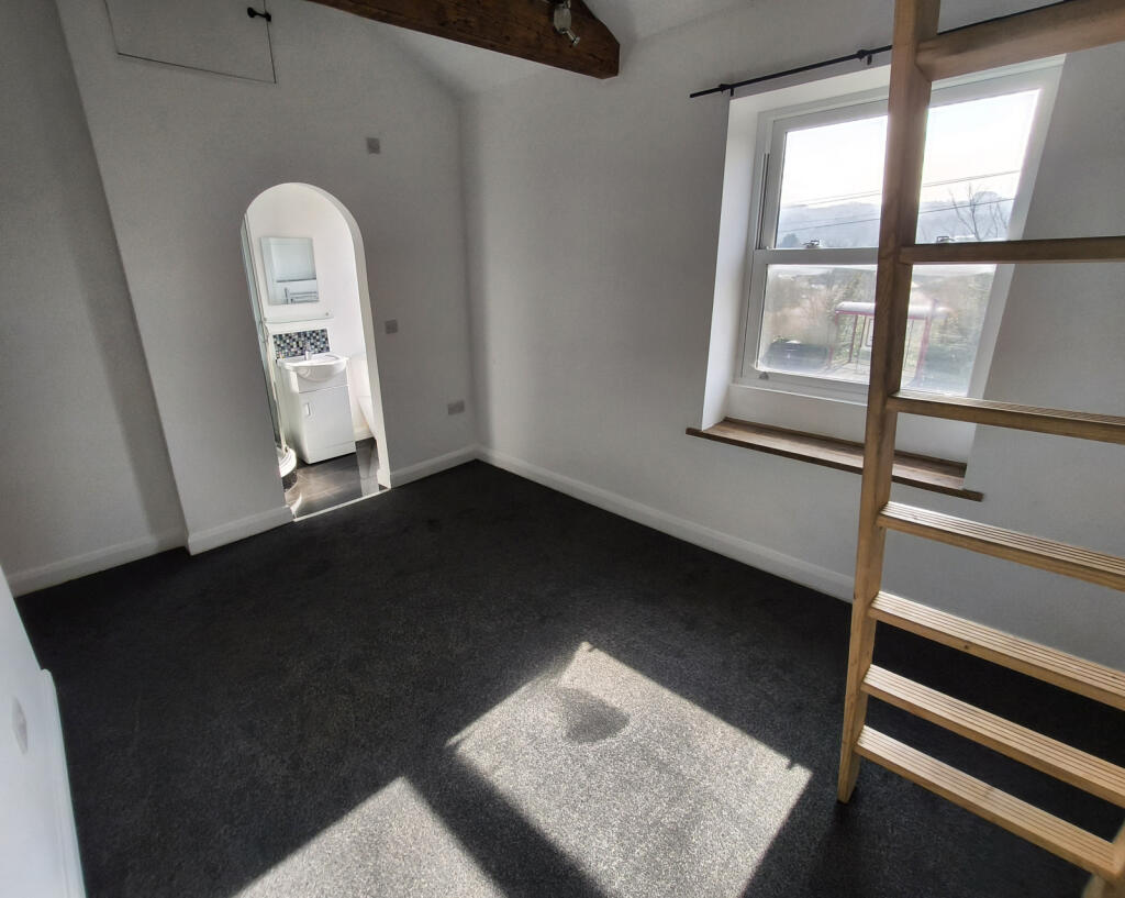 2 Bedroom