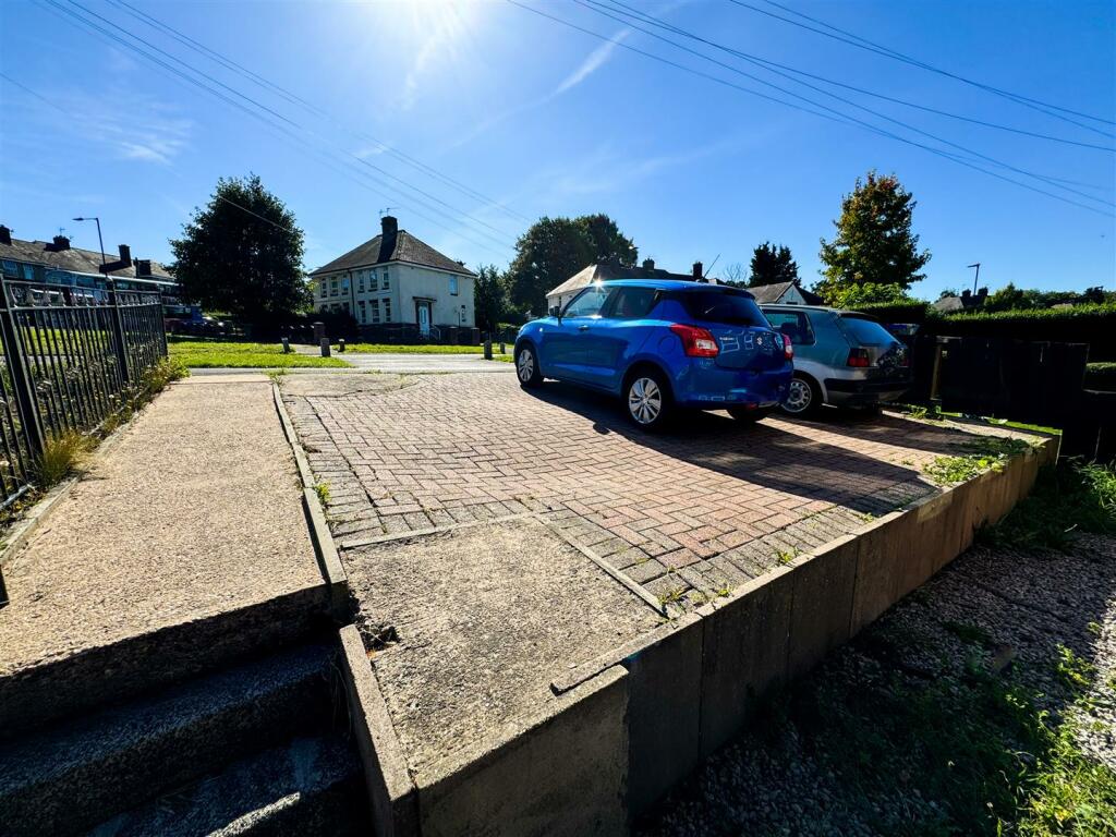 OFF ROAD PARKING