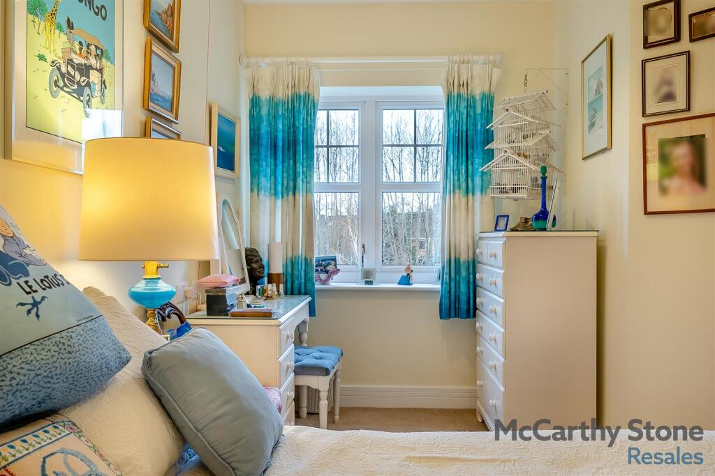 8632932-interior15.jpg