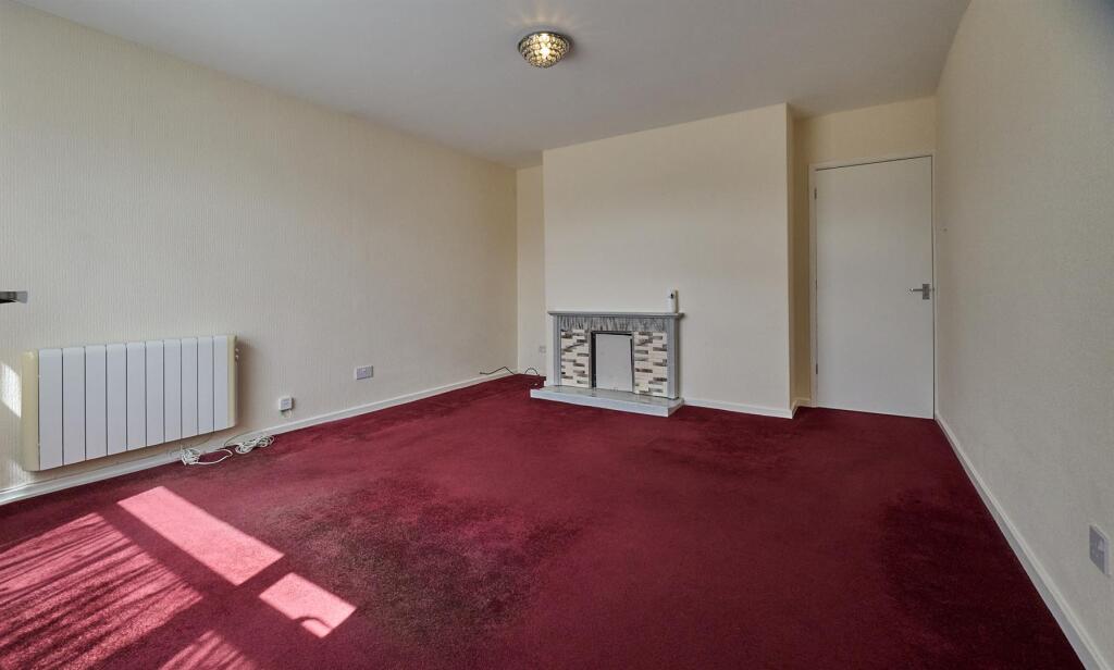 Front Lounge/ Dining Room