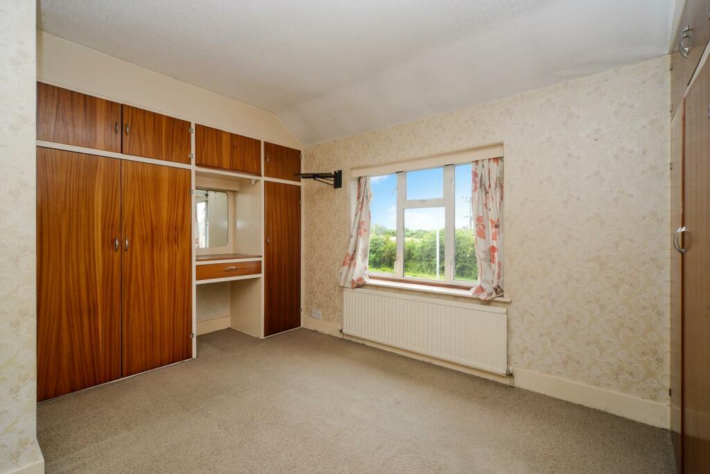 LEATHERHEAD ROAD (13).jpg