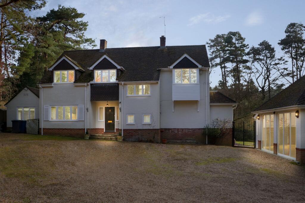 front-view-of-the-property-2