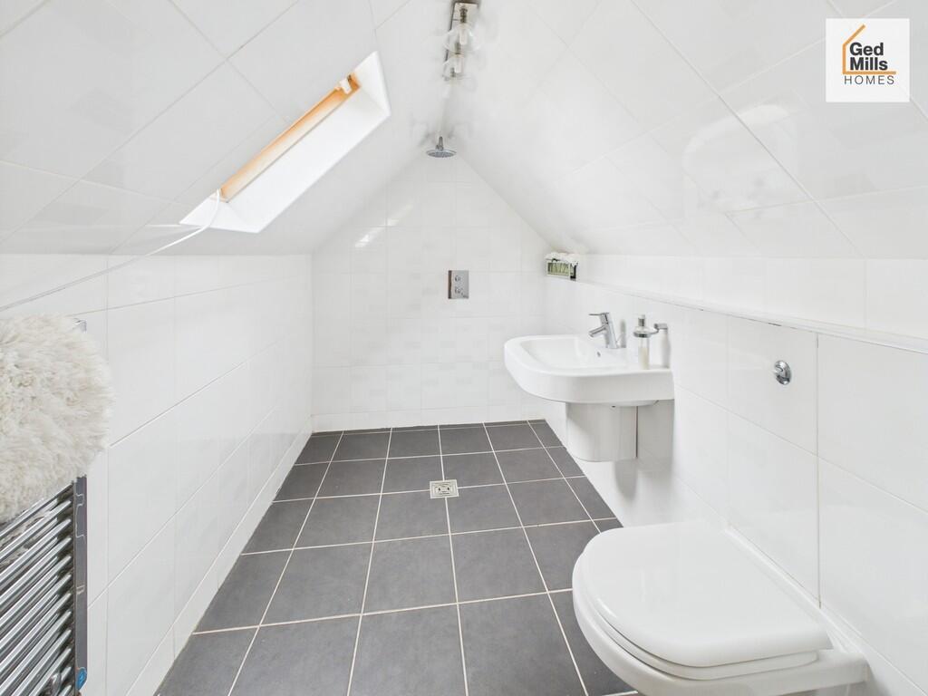 CAM04261G0-PR0080...