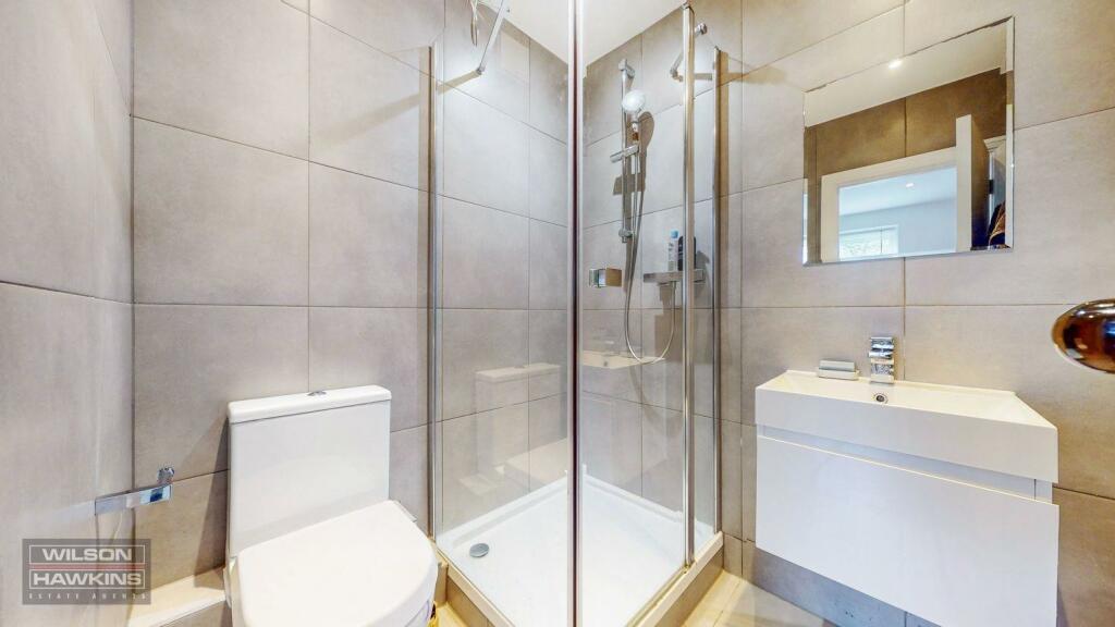 1 Moat Lodge, London Road - Hsift1j8yU4kvytloyjP (