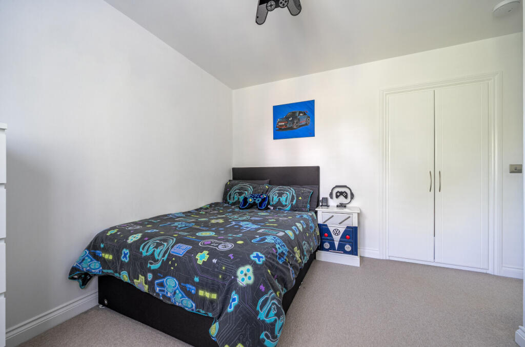 1302672-12-683989...