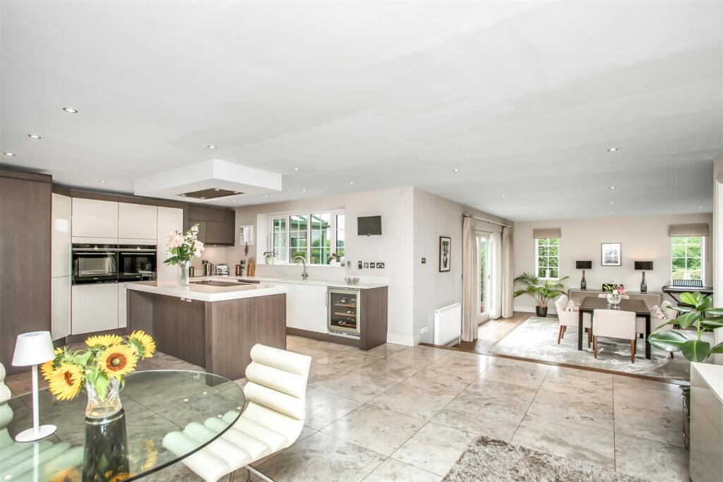 Woodhal Ridge-34.jpg