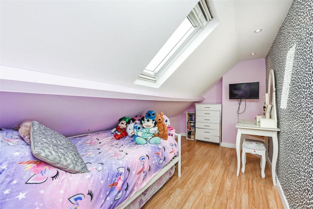 Bedroom.jpg