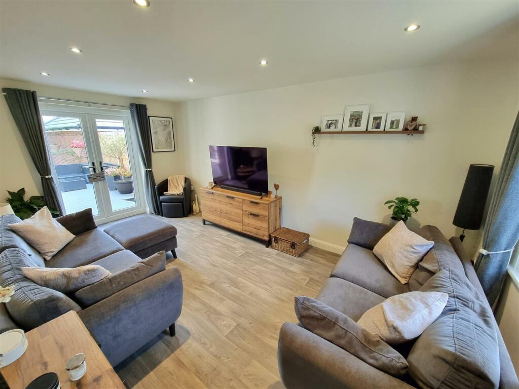 Sitting room.jpg