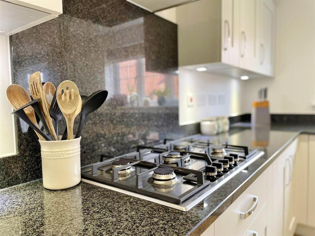 Kitchen Feature