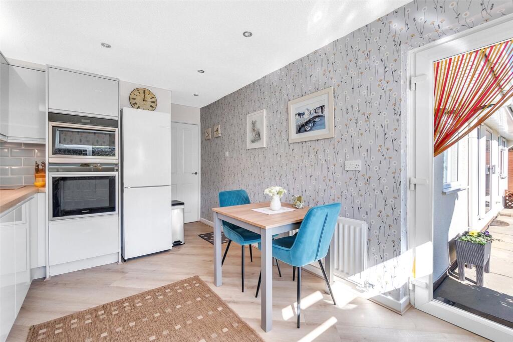 Ottervale Close, Rawridge, Honiton, Devon, EX14