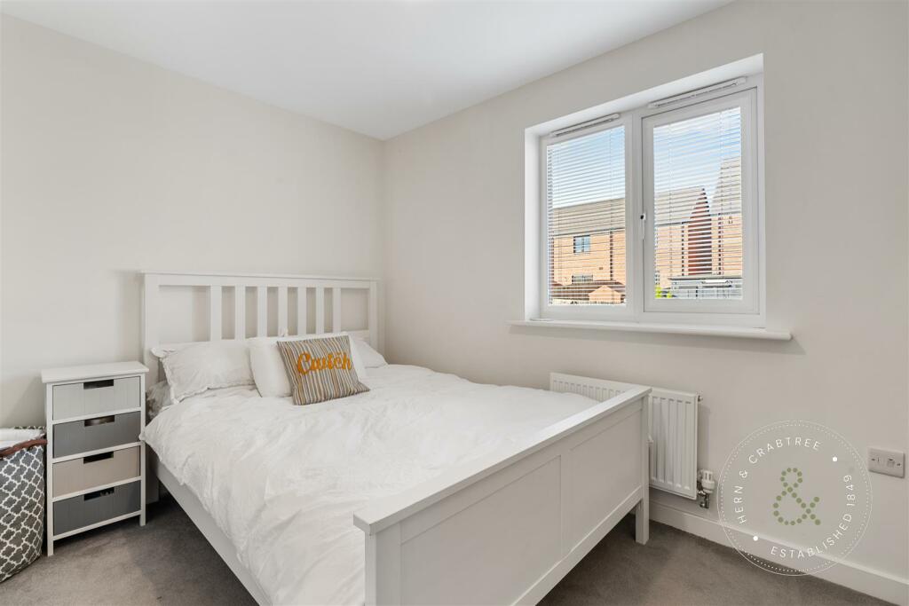 Rees Drive, HernCrabtree (18).jpg