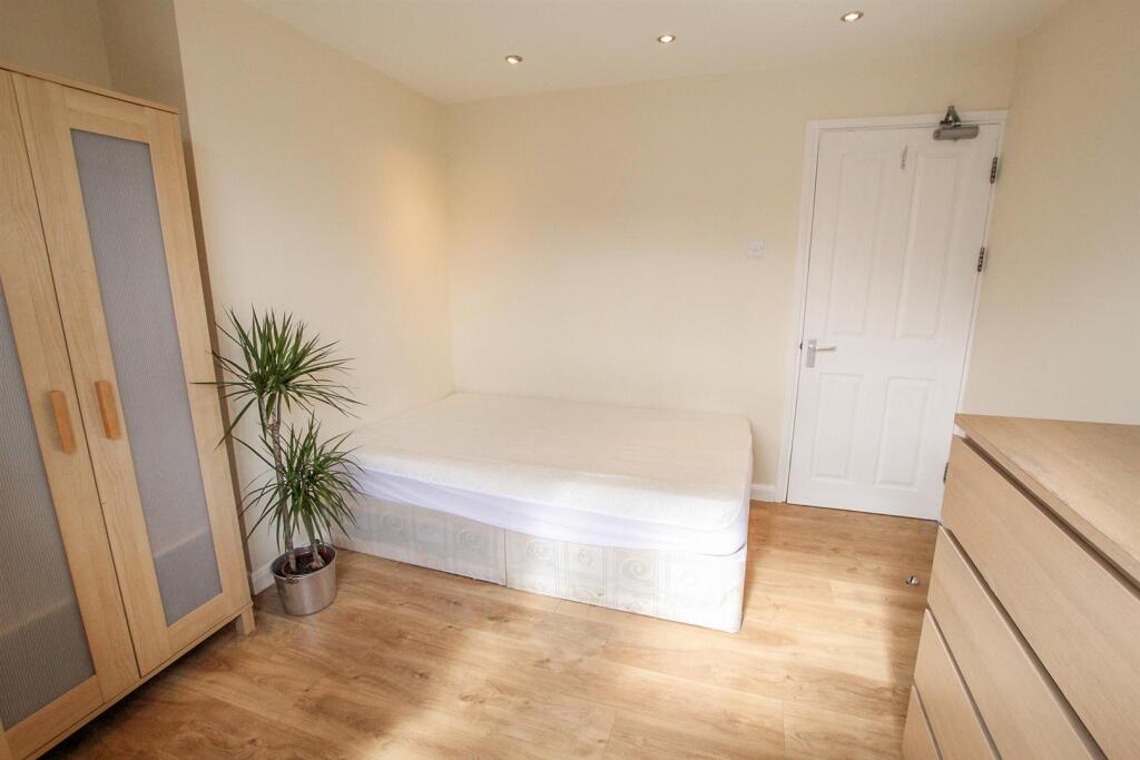 Bedroom One..jpg