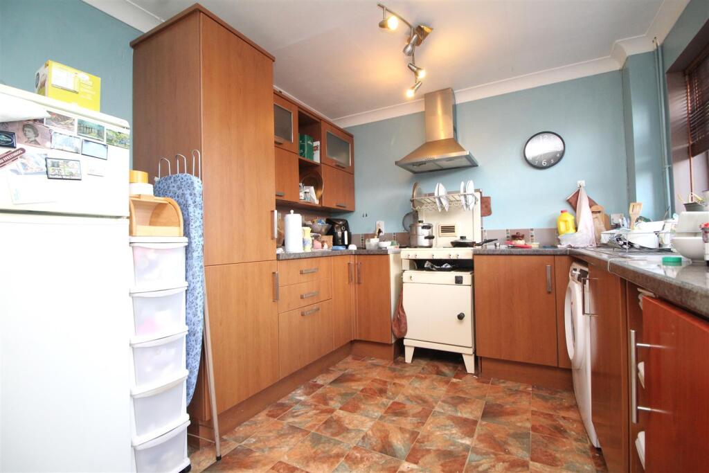 kitchen .JPG