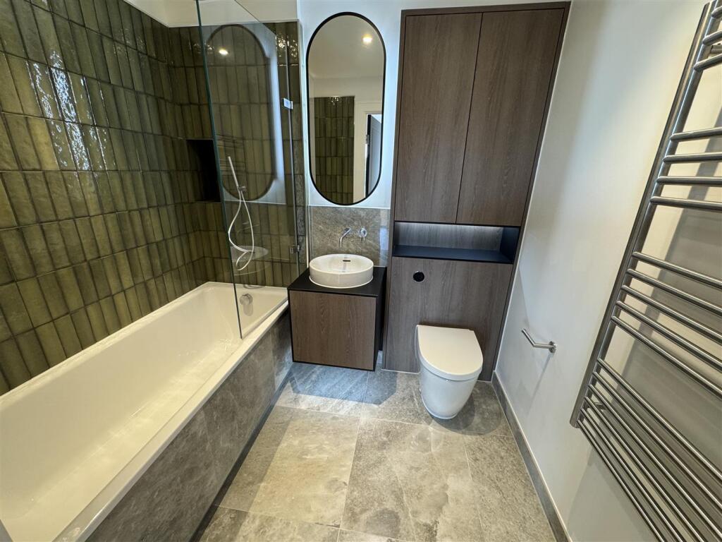 Bathroom.jpeg
