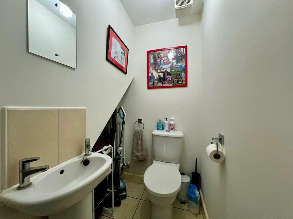 cloakroom.jpg