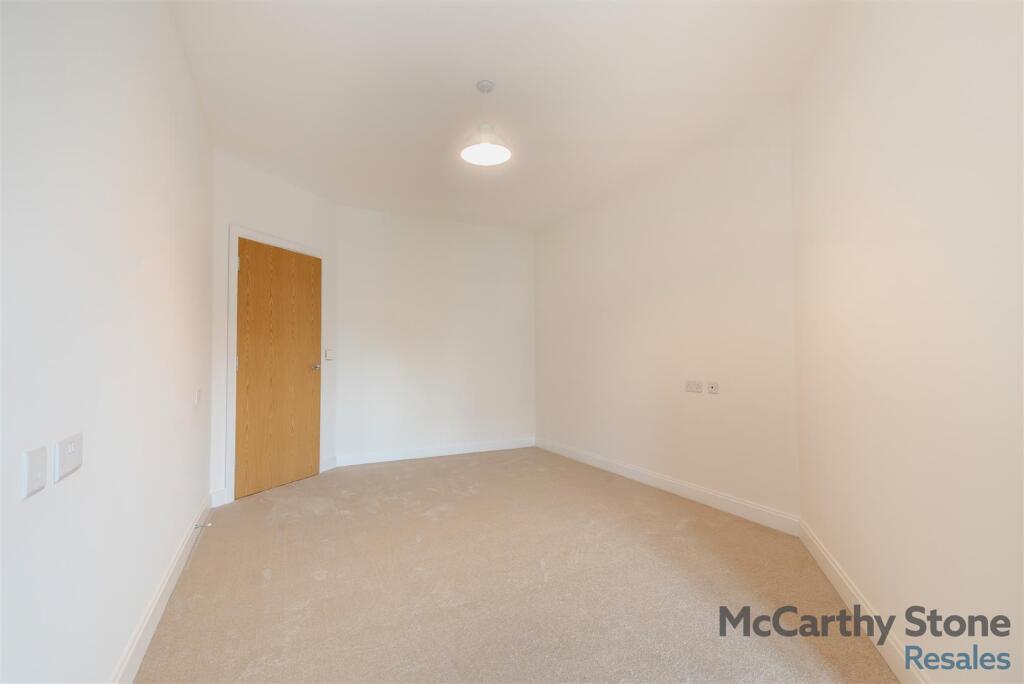 8668183-interior21.jpg