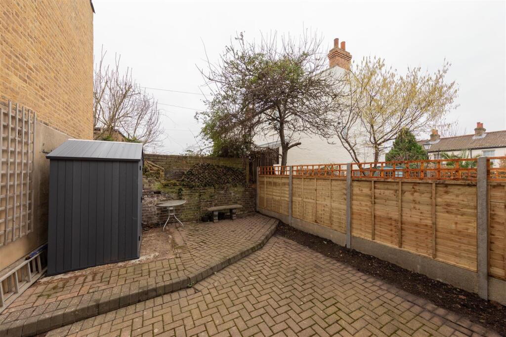 Browning Road E11