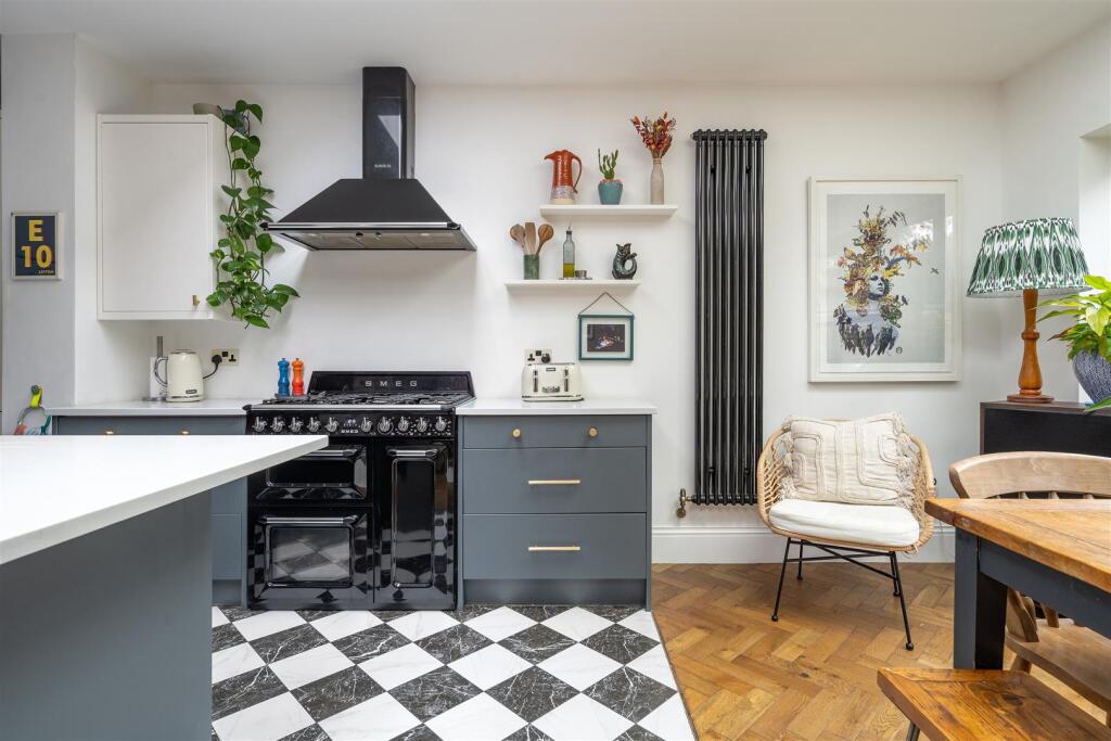 Kitchen-3.jpg