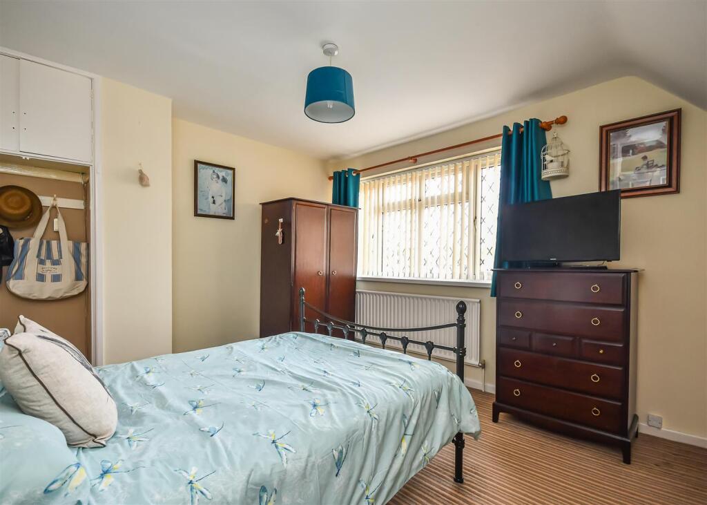 44 Sandringham Road-Bedroom 1.jpg