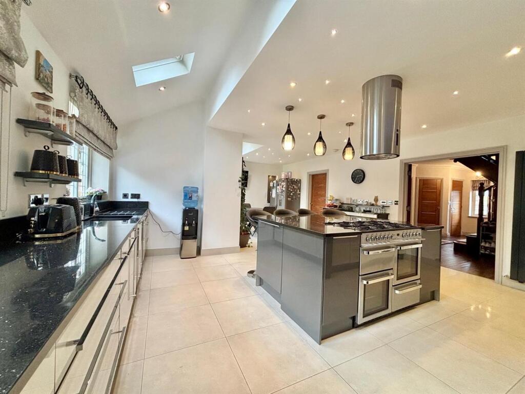 WhatsApp Image 2025-09-11 at 12.16.29_c620d1a0.jpg