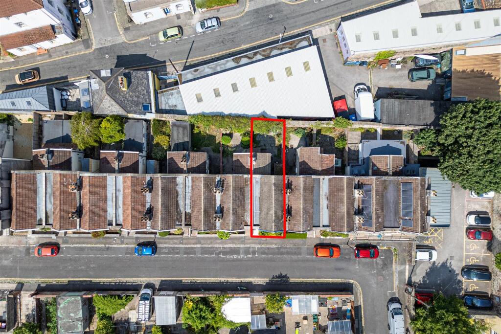 5 Osborne Villas, Kingsdown, Bristol, BS2 8BP | Fr