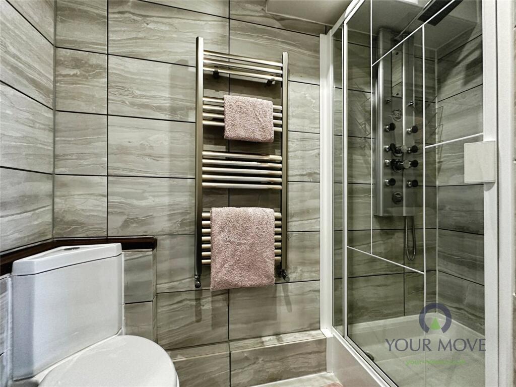 En-Suite 1
