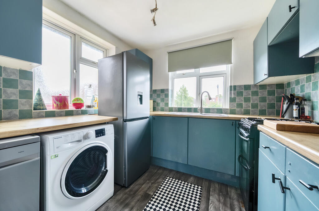 1343252-7-68a6de0...