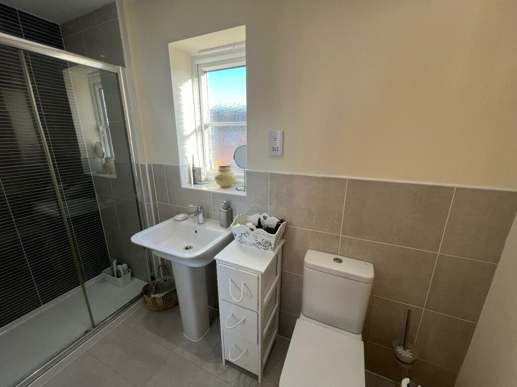Ensuite Shower Room