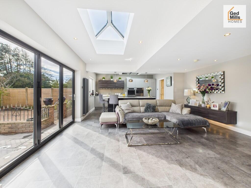 CAM04261G0-PR0108...