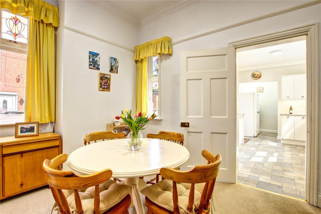 Breakfast Room