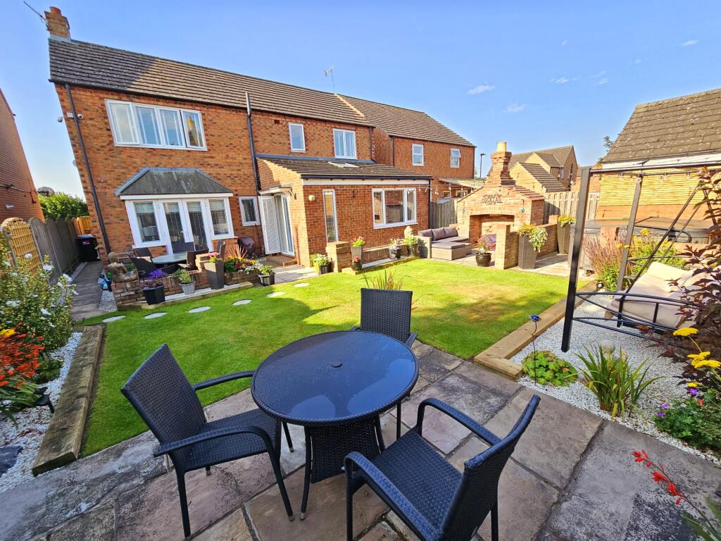 26e5efd3-b472-4d45-b4e8-7515fe482665