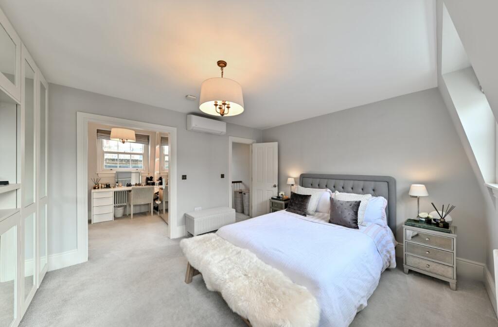 Bedroom &amp; Dressing