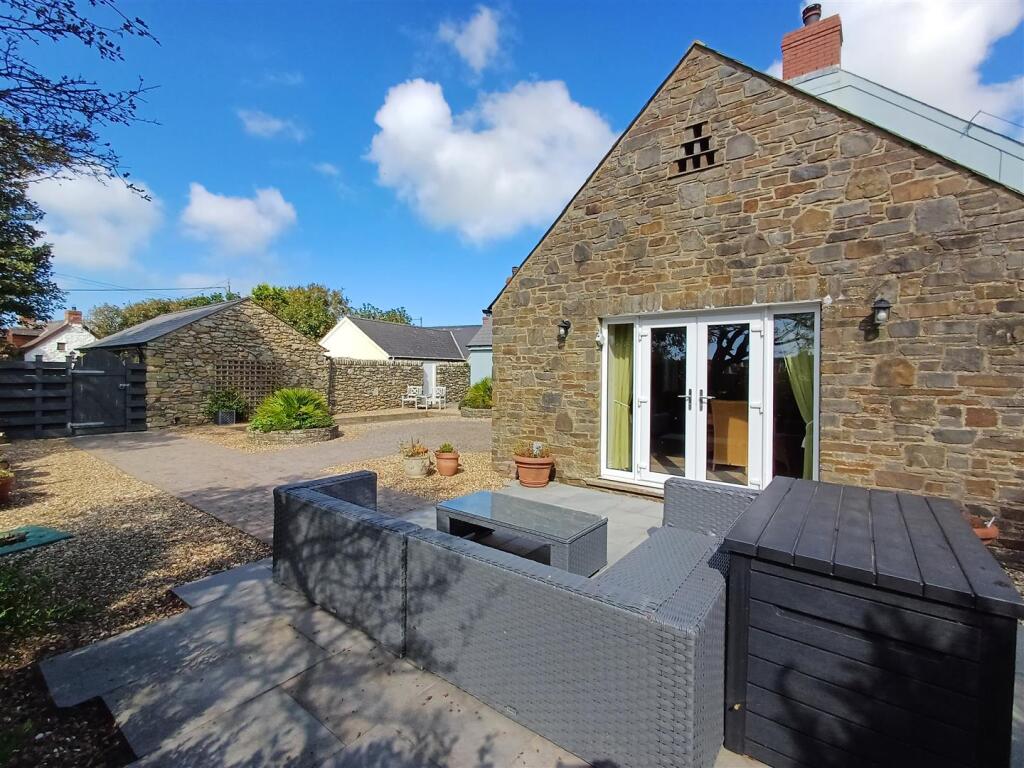 Seating area churchview.jpg