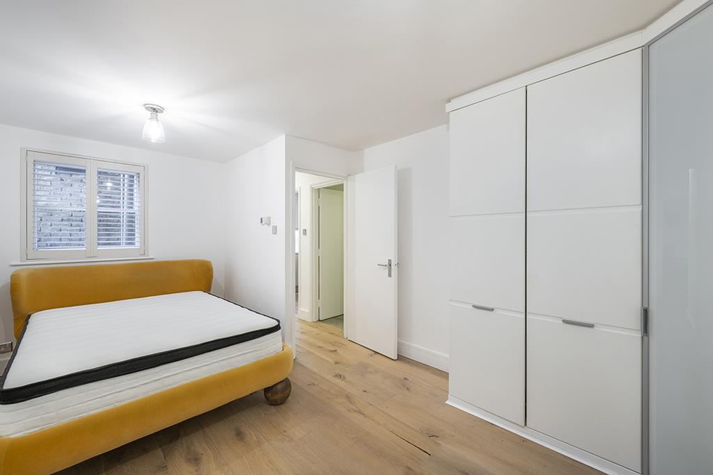 bedroom (1).jpg