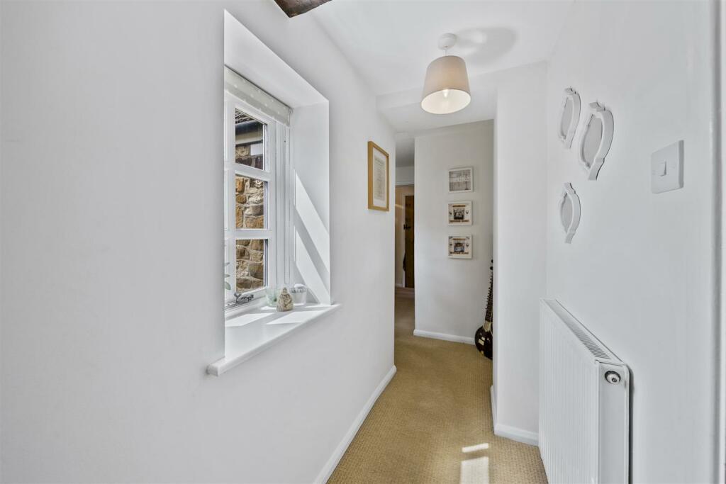 BumbleCottageWeb29.jpg