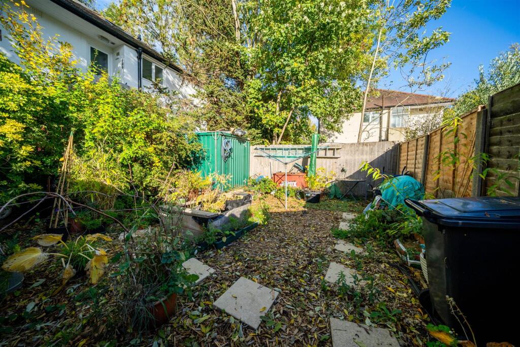 8 Windsor Avenue, Colliers Wood, SW19 2RR-EXT.jpeg