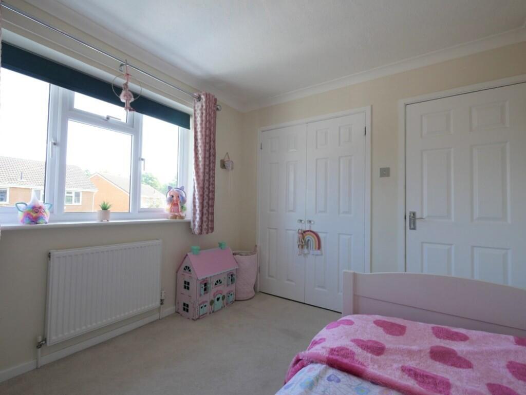 BEDROOM2 2