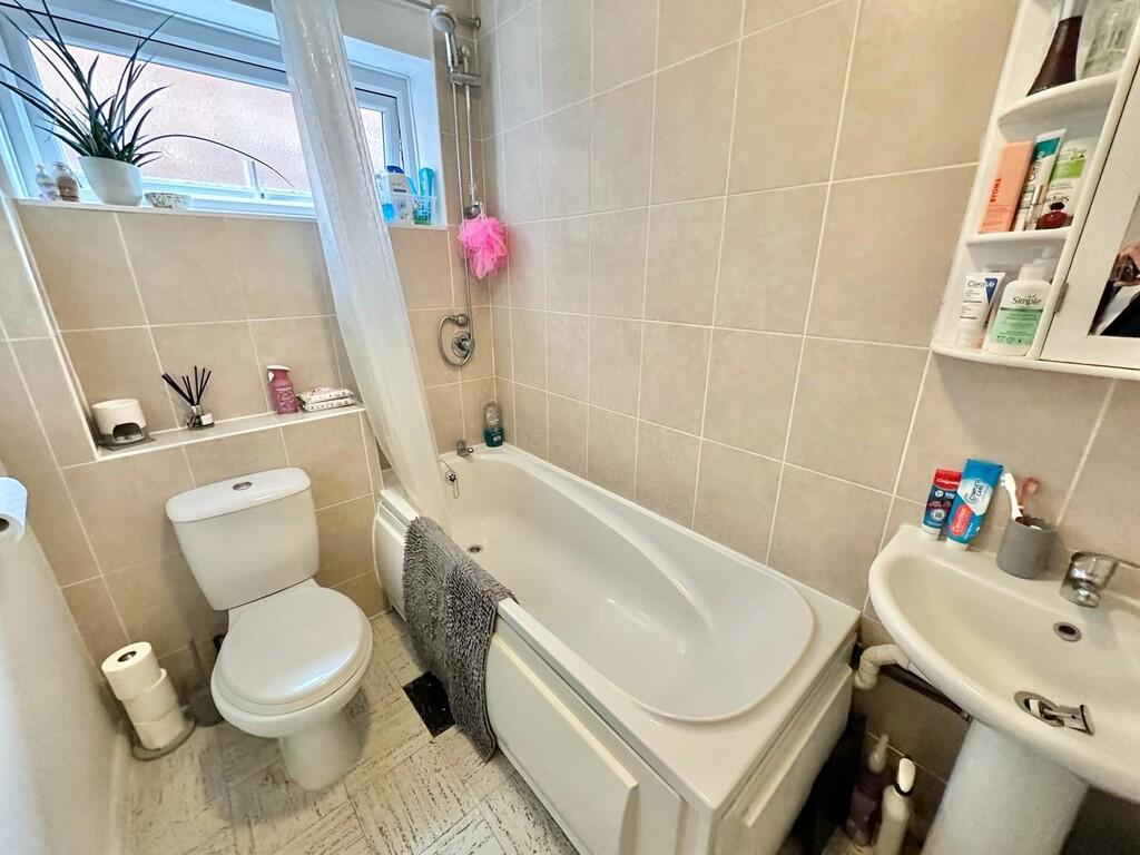 84f35a23-7693-4a9...