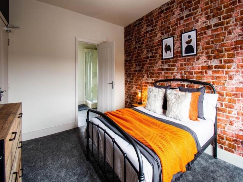 room 4 (5)