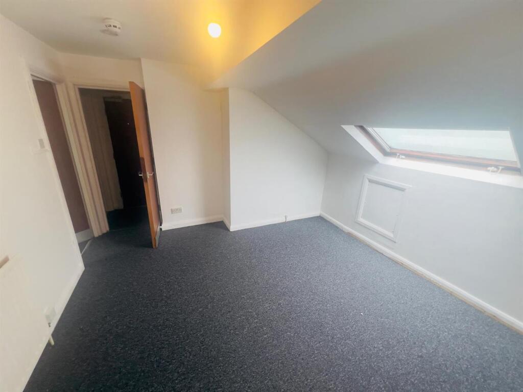 WhatsApp Image 2025-04-13 at 14.03.46 (6).jpeg