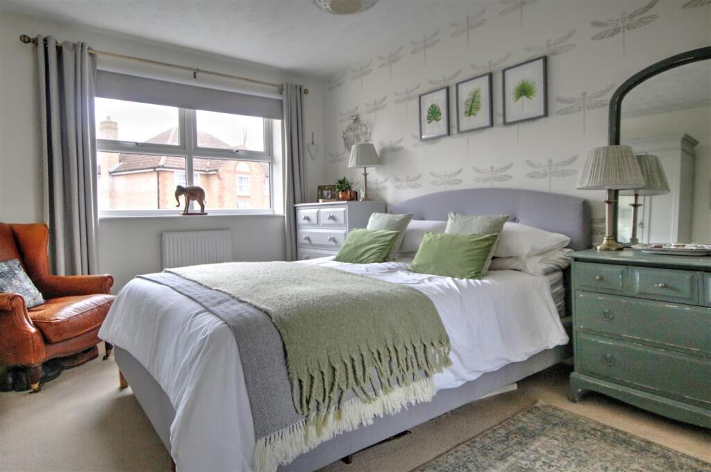 Bedroom 1: