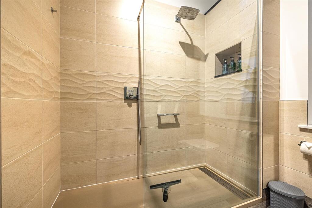 92 Dingleton Apartments, Chiefswood Road, Melrose