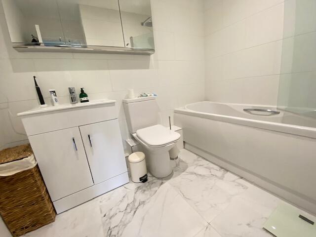 En-suite Bathroom