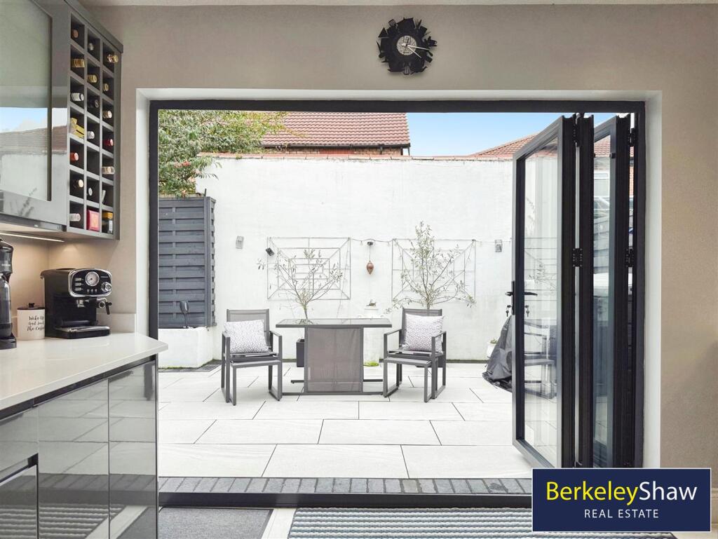 Kitchen to rear yard