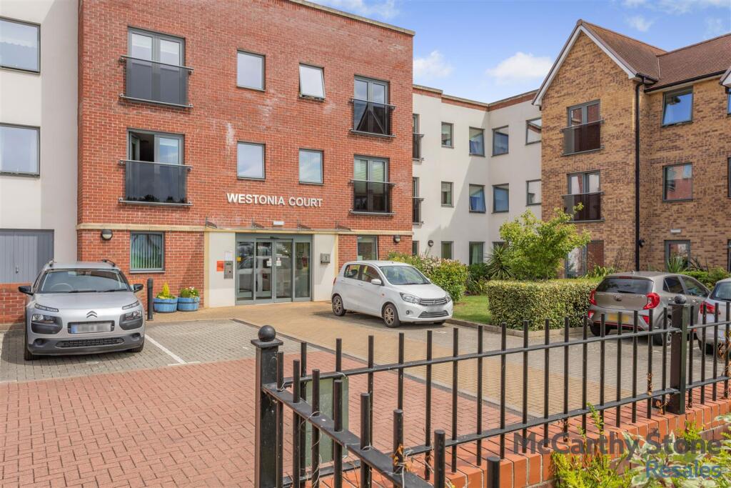 8657563-exterior05.jpg