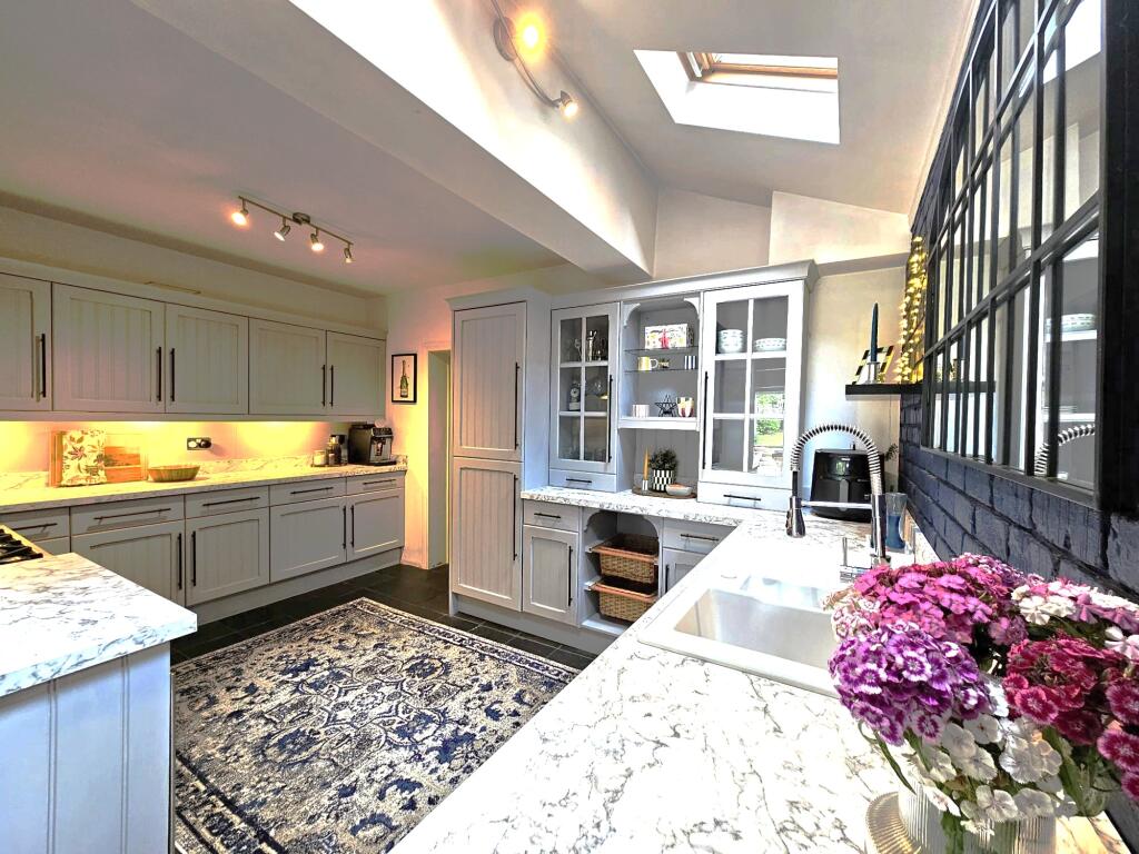 63ad07dadb1947eeb3687b9edda6ec79