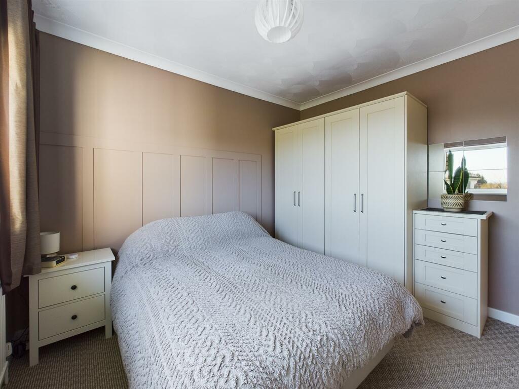 Bedroom2a