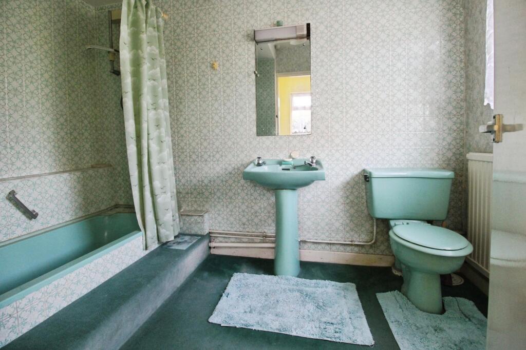 Ground Floor Bathroom