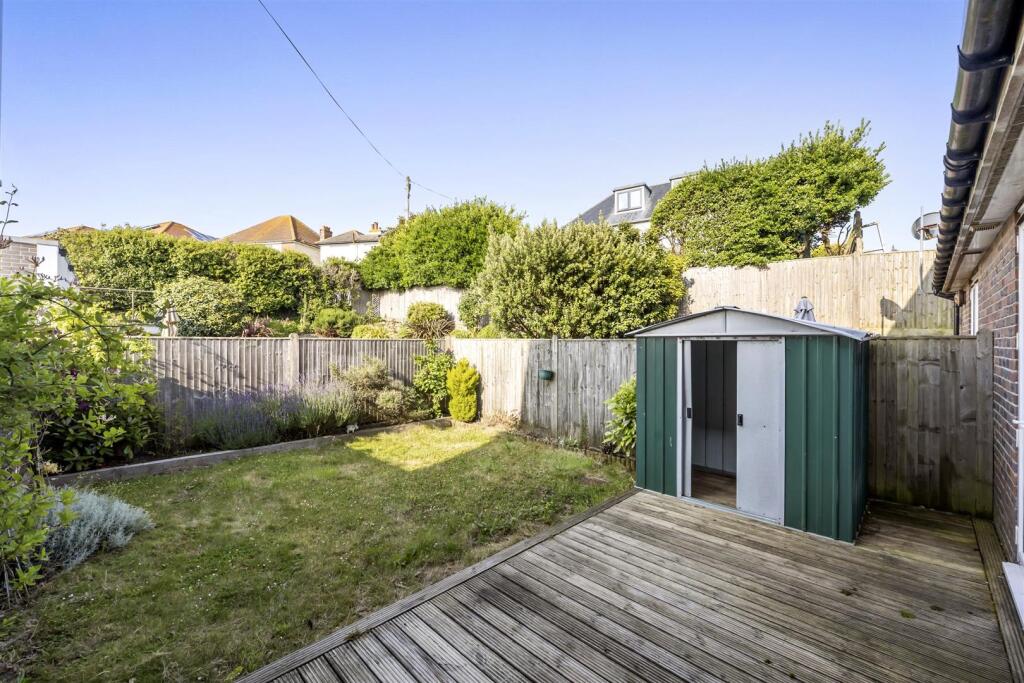 Marine Drive 105, Newick Place H3-017.jpg